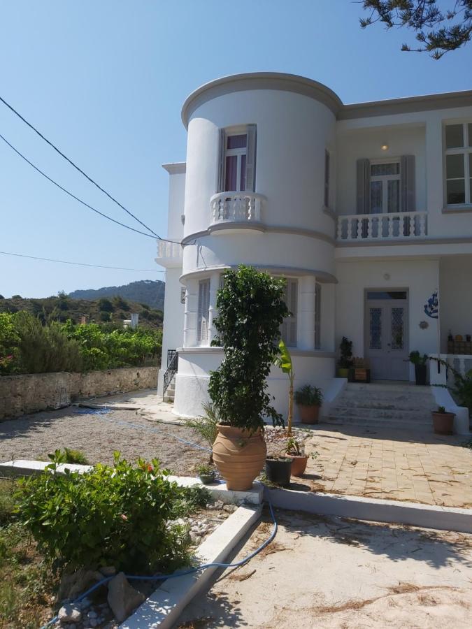 Tower Traditional Pool Villa Kremasti  Bagian luar foto